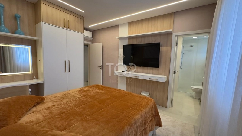 APARTAMENTO FINAMENTE MOBILIADO EM MEIA PRAIA: 21ª foto da galeria de imagens do imóvel