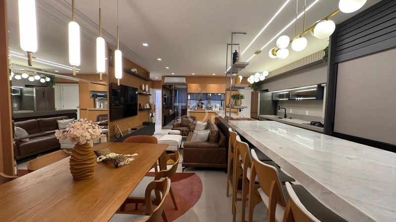 APARTAMENTO FINAMENTE MOBILIADO EM MEIA PRAIA: 10ª foto da galeria de imagens do imóvel