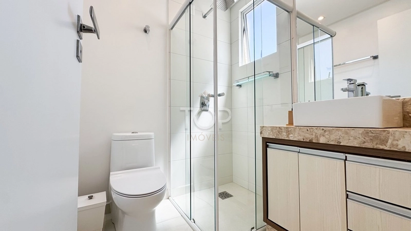 APARTAMENTO MOBILIADO COM VISTA PARA O MAR EM MEIA PRAIA: 37ª foto da galeria de imagens do imóvel