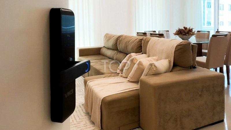 APARTAMENTO MOBILIADO COM VISTA PARA O MAR EM MEIA PRAIA: 6ª foto da galeria de imagens do imóvel