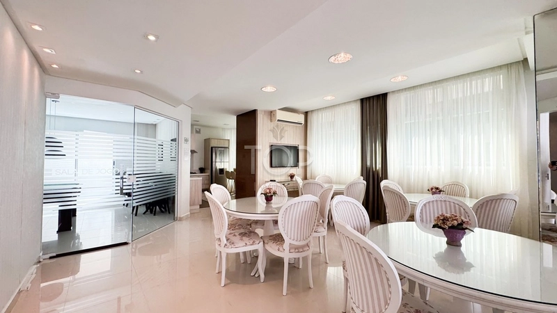 APARTAMENTO MOBILIADO COM VISTA PARA O MAR EM MEIA PRAIA: 43ª foto da galeria de imagens do imóvel