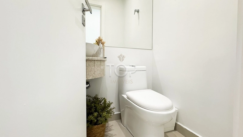 APARTAMENTO MOBILIADO COM VISTA PARA O MAR EM MEIA PRAIA: 20ª foto da galeria de imagens do imóvel