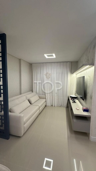 APARTAMENTO MOBILIADO EM MEIA PRAIA: 2ª foto da galeria de imagens do imóvel