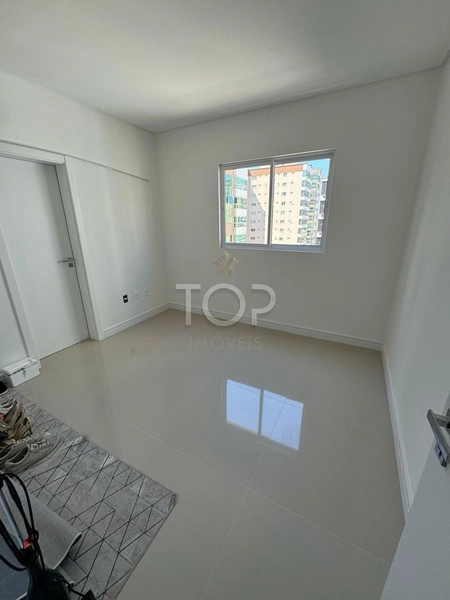 APARTAMENTO MOBILIADO EM MEIA PRAIA: 24ª foto da galeria de imagens do imóvel