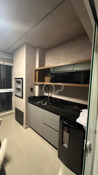 APARTAMENTO MOBILIADO EM MEIA PRAIA: 3ª foto da galeria de imagens do imóvel