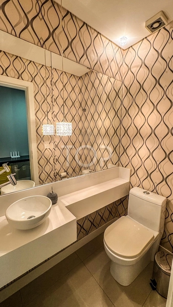 FINAMENTE MOBILIADO EM MEIA PRAIA: 4ª foto da galeria de imagens do imóvel