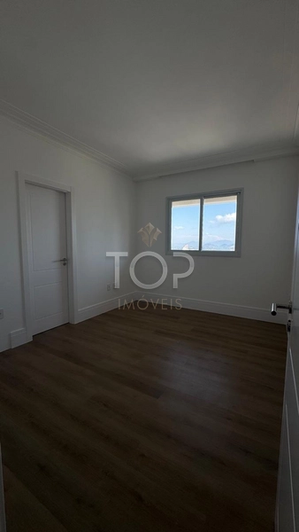 APARTAMENTO PRONTO COM VISTA PARA O MAR EM MEIA PRAIA: 16ª foto da galeria de imagens do imóvel