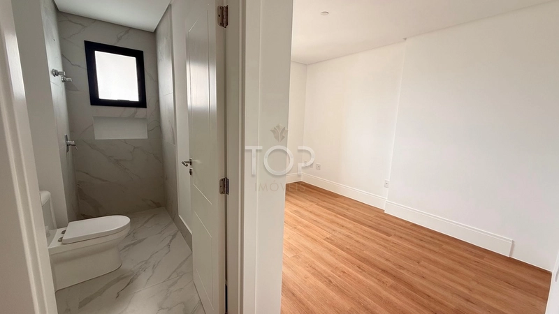 APARTAMENTO COM VISTA PARA O MAR EM MEIA PRAIA: 7ª foto da galeria de imagens do imóvel