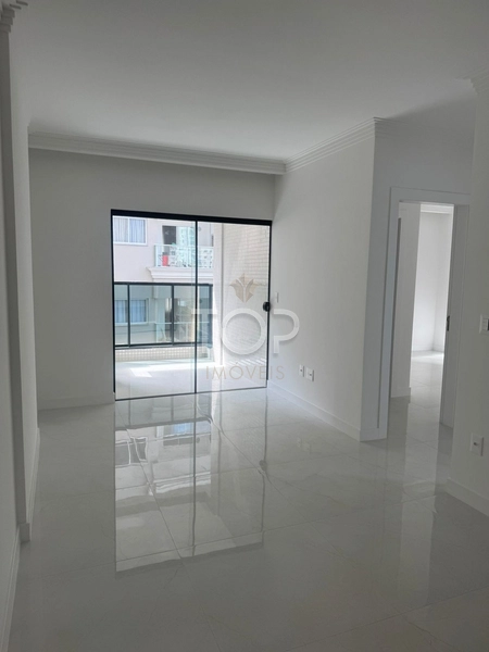 APARTAMENTO PRONTO COM VISTA PARA O MAR EM ITAPEMA: 2ª foto da galeria de imagens do imóvel