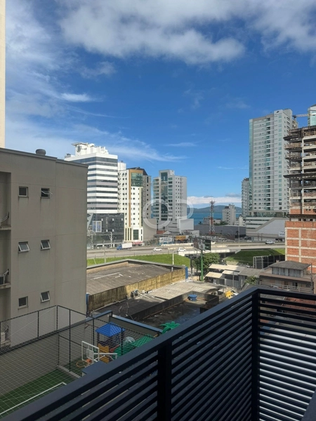 APARTAMENTO PRONTO COM VISTA PARA O MAR EM ITAPEMA: 7ª foto da galeria de imagens do imóvel