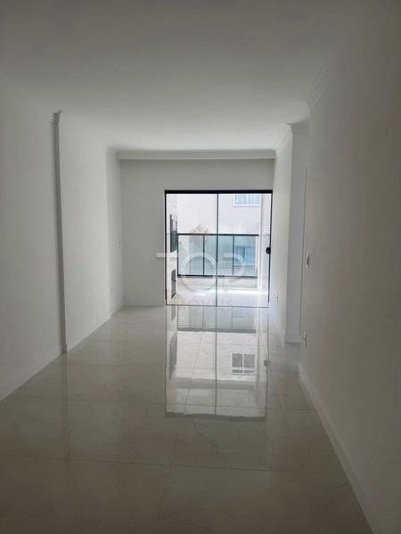 APARTAMENTO PRONTO COM VISTA PARA O MAR EM ITAPEMA: 1ª foto da galeria de imagens do imóvel