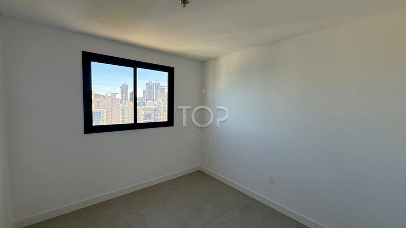 FLAT EM ITAPEMA: 6ª foto da galeria de imagens do imóvel