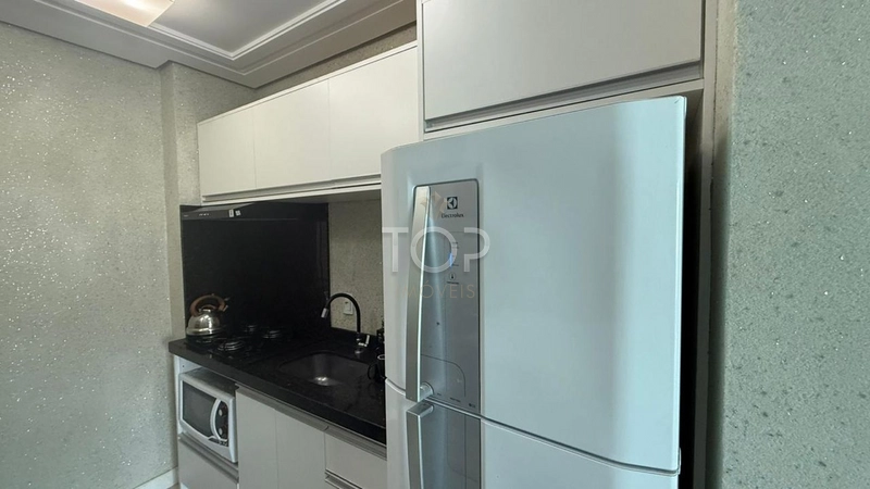 APARTAMENTO MOBILIADO EM MEIA PRAIA: 9ª foto da galeria de imagens do imóvel