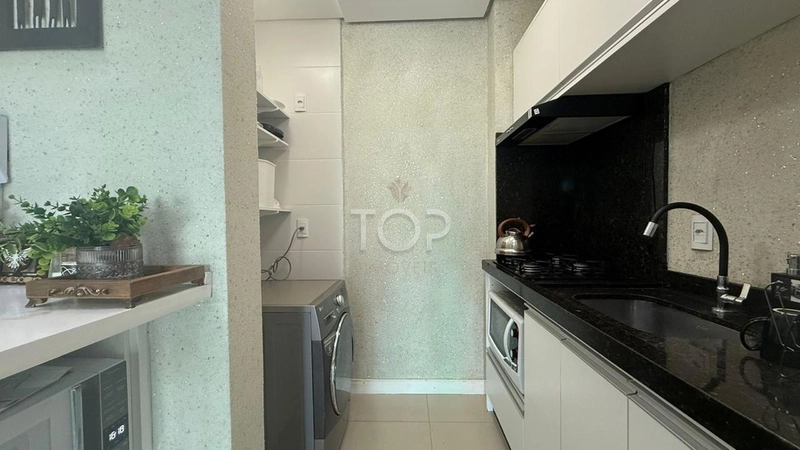 APARTAMENTO MOBILIADO EM MEIA PRAIA: 4ª foto da galeria de imagens do imóvel