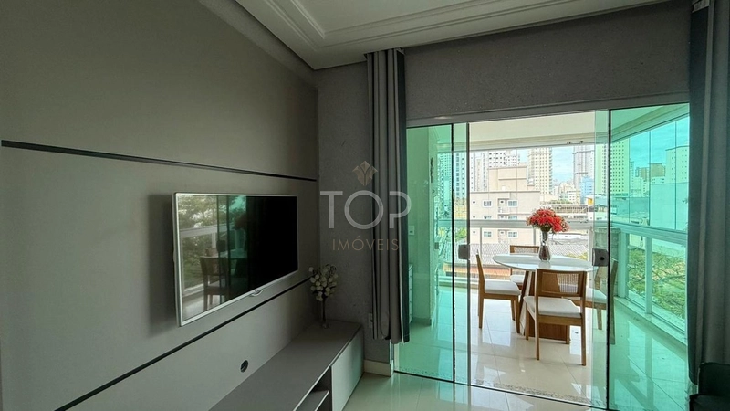 APARTAMENTO MOBILIADO EM MEIA PRAIA: 2ª foto da galeria de imagens do imóvel