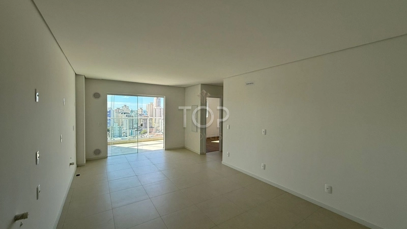 APARTAMENTO PRONTO EM ITAPEMA: 3ª foto da galeria de imagens do imóvel