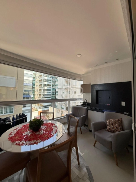 APARTAMENTO MOBILIADO EM ITAPEMA: 1ª foto da galeria de imagens do imóvel