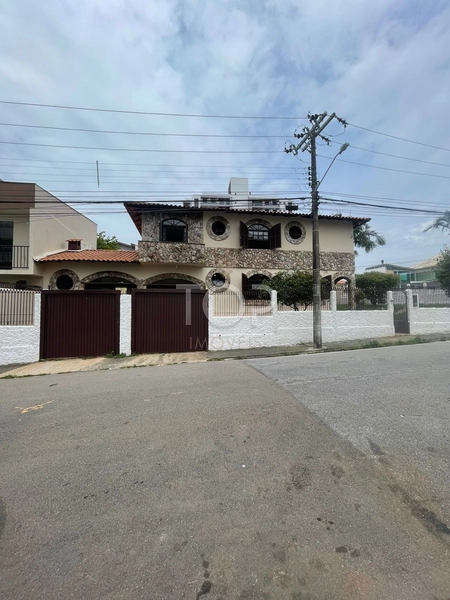 LINDA CASA EM FLORIANÓPOLIS: 11ª foto da galeria de imagens do imóvel