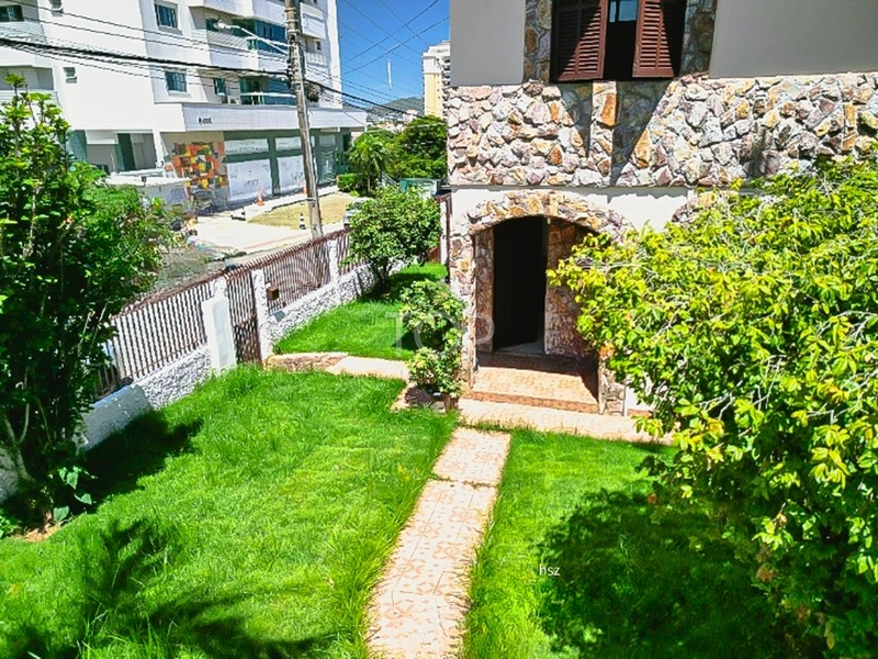 LINDA CASA EM FLORIANÓPOLIS: 4ª foto da galeria de imagens do imóvel