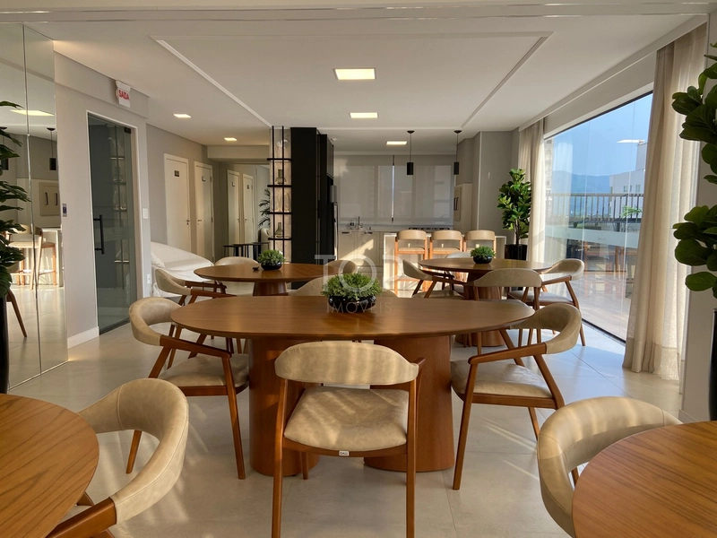 APARTAMENTO PRONTO PARA MORAR EM MEIA PRAIA: 7ª foto da galeria de imagens do imóvel