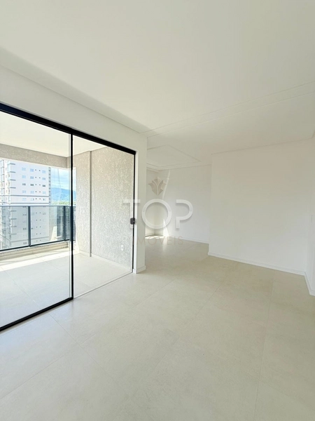 APARTAMENTO PRONTO PARA MORAR EM MEIA PRAIA: 29ª foto da galeria de imagens do imóvel