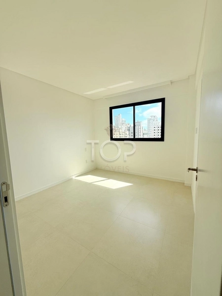 APARTAMENTO PRONTO PARA MORAR EM MEIA PRAIA: 26ª foto da galeria de imagens do imóvel