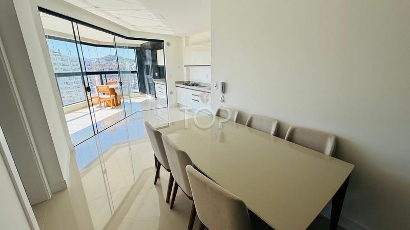 Apartamento pronto na Meia Praia: 6ª foto da galeria de imagens do imóvel