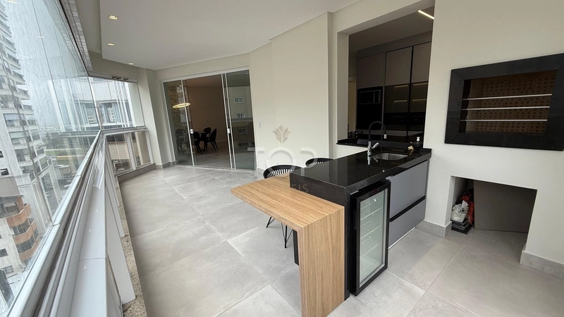 SEMI MOBILIADO EM MEIA PRAIA: 17ª foto da galeria de imagens do imóvel