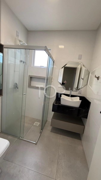 SEMI MOBILIADO EM MEIA PRAIA: 16ª foto da galeria de imagens do imóvel