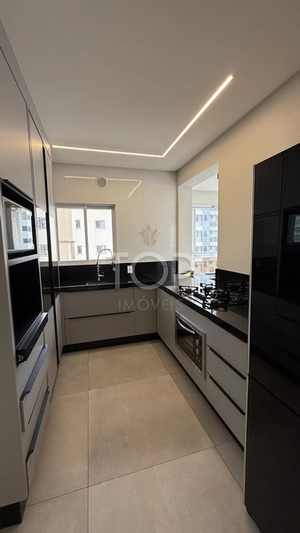 SEMI MOBILIADO EM MEIA PRAIA: 12ª foto da galeria de imagens do imóvel