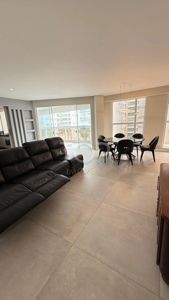 SEMI MOBILIADO EM MEIA PRAIA: 3ª foto da galeria de imagens do imóvel