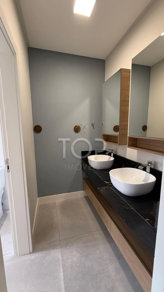 SEMI MOBILIADO EM MEIA PRAIA: 5ª foto da galeria de imagens do imóvel