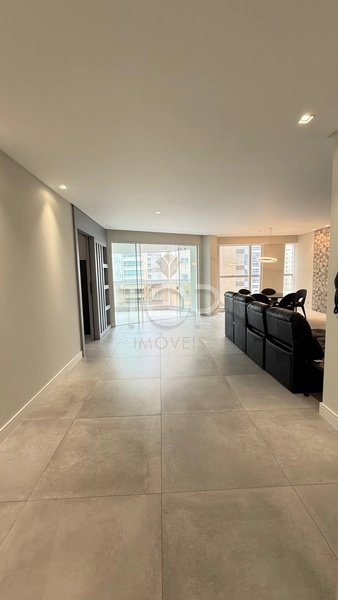 SEMI MOBILIADO EM MEIA PRAIA: 2ª foto da galeria de imagens do imóvel