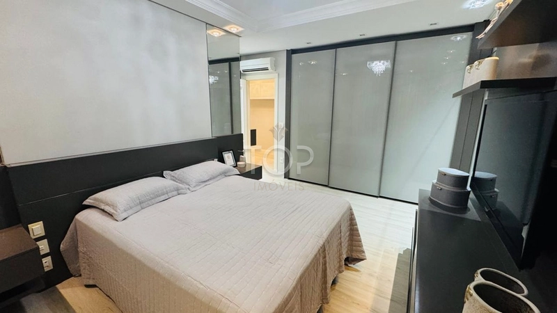 FRENTE MAR FINAMENTE MOBILIADO EM MEIA PRAIA: 45ª foto da galeria de imagens do imóvel