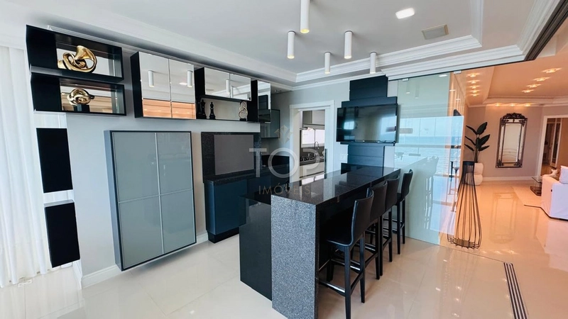 FRENTE MAR FINAMENTE MOBILIADO EM MEIA PRAIA: 63ª foto da galeria de imagens do imóvel