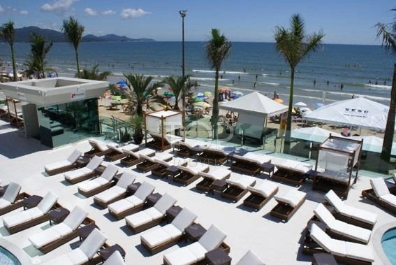 FRENTE MAR FINAMENTE MOBILIADO EM MEIA PRAIA: 37ª foto da galeria de imagens do imóvel