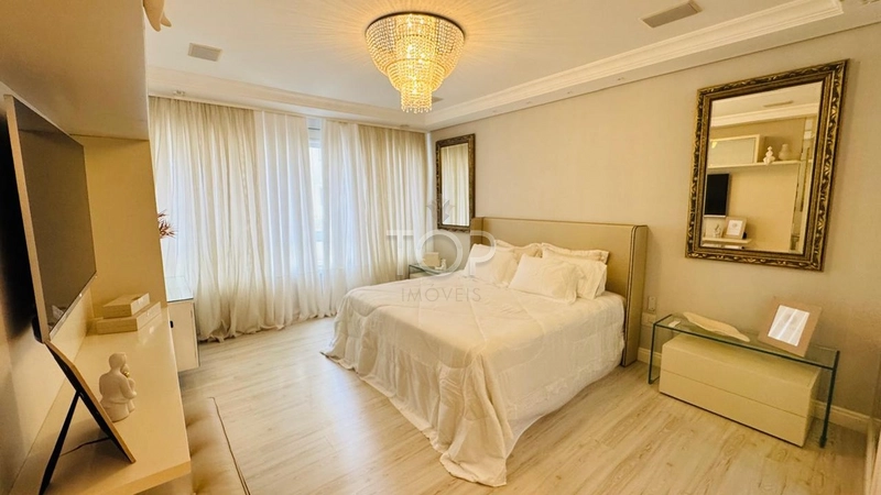 FRENTE MAR FINAMENTE MOBILIADO EM MEIA PRAIA: 24ª foto da galeria de imagens do imóvel