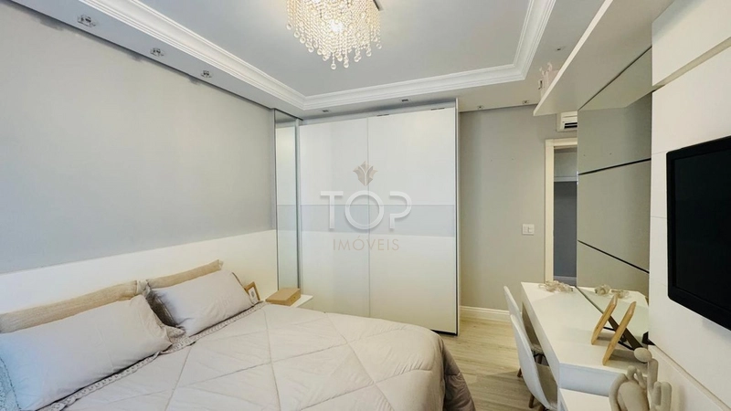 FRENTE MAR FINAMENTE MOBILIADO EM MEIA PRAIA: 38ª foto da galeria de imagens do imóvel