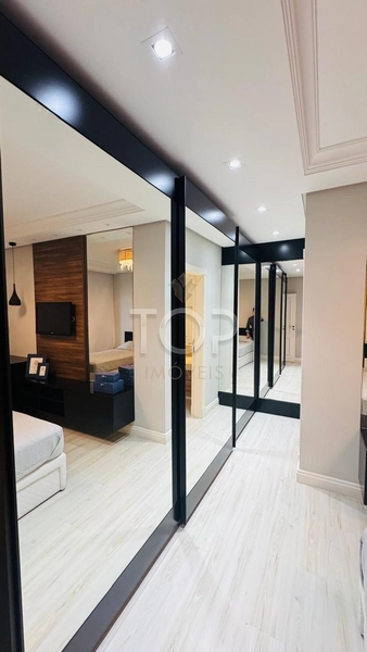 FRENTE MAR FINAMENTE MOBILIADO EM MEIA PRAIA: 16ª foto da galeria de imagens do imóvel