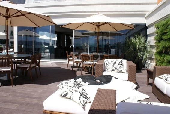 FRENTE MAR FINAMENTE MOBILIADO EM MEIA PRAIA: 19ª foto da galeria de imagens do imóvel