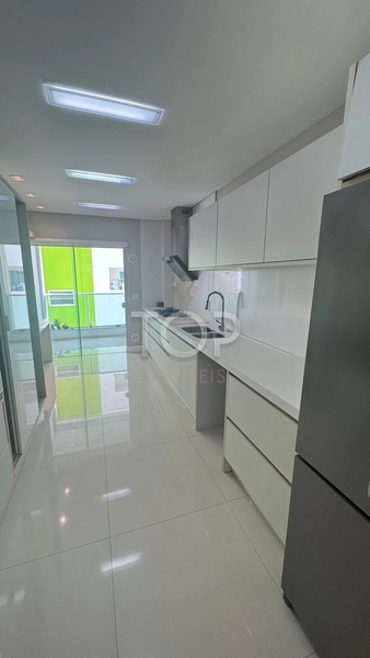 FRENTE MAR FINAMENTE MOBILIADO EM MEIA PRAIA: 36ª foto da galeria de imagens do imóvel