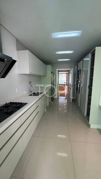 FRENTE MAR FINAMENTE MOBILIADO EM MEIA PRAIA: 38ª foto da galeria de imagens do imóvel