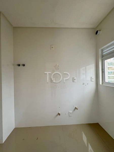 OPORTUNIDADE APARTAMENTO PROXIMO AO MAR EM MEIA PRAIA: 20ª foto da galeria de imagens do imóvel