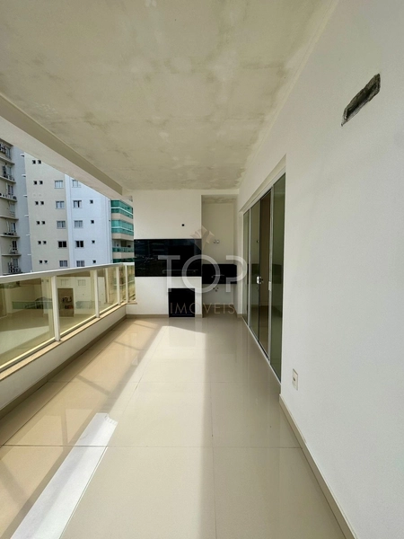 OPORTUNIDADE APARTAMENTO PROXIMO AO MAR EM MEIA PRAIA: 1ª foto da galeria de imagens do imóvel