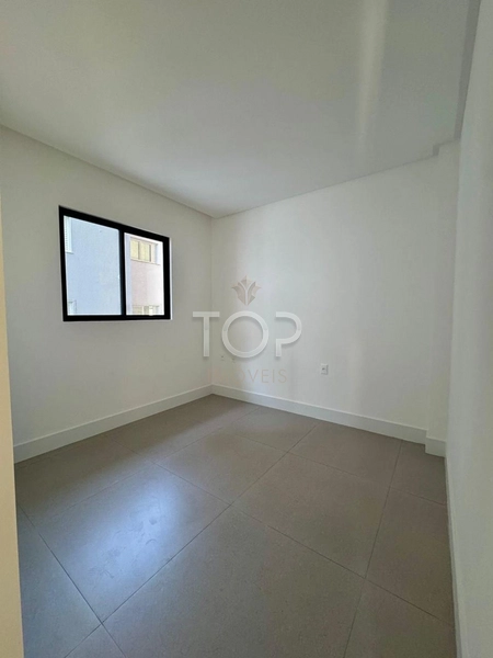 APARTAMENTO PRONTO EM MEIA PRAIA: 3ª foto da galeria de imagens do imóvel