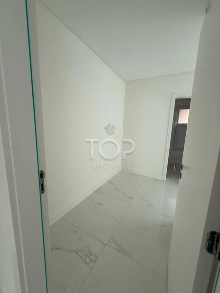 APARTAMENTO 3 SUITES EM MEIA PRAIA: 11ª foto da galeria de imagens do imóvel