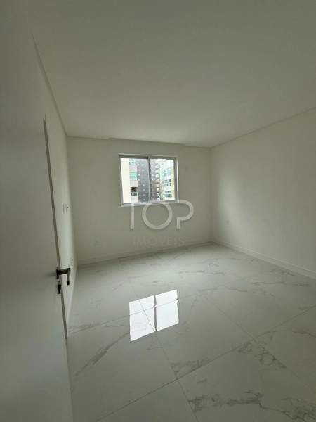 APARTAMENTO 3 SUITES EM MEIA PRAIA: 13ª foto da galeria de imagens do imóvel