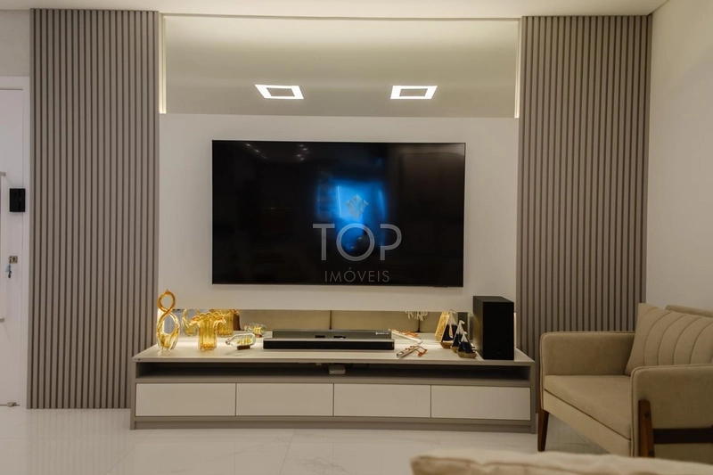 APARTAMENTO FINAMENTE MOBILIADO EM MEIA PRAIA: 19ª foto da galeria de imagens do imóvel