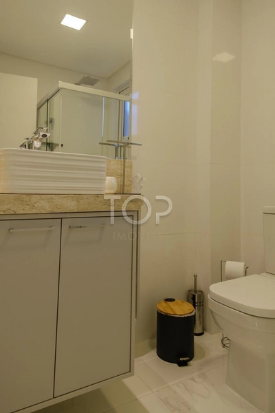 APARTAMENTO FINAMENTE MOBILIADO EM MEIA PRAIA: 18ª foto da galeria de imagens do imóvel