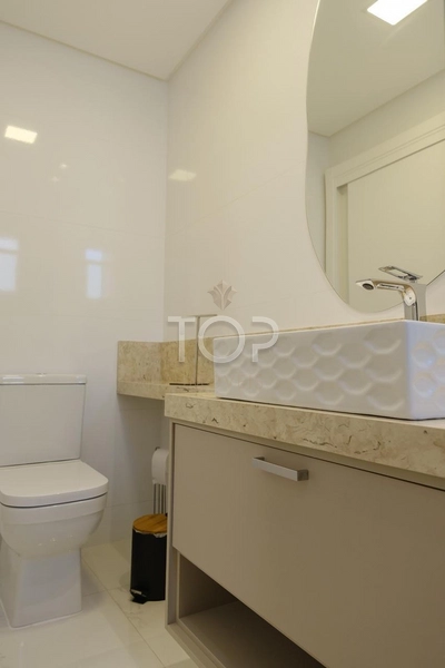 APARTAMENTO FINAMENTE MOBILIADO EM MEIA PRAIA: 24ª foto da galeria de imagens do imóvel